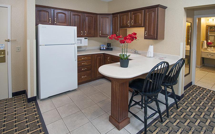 Holiday Inn Express Hotel & Suites Youngstown North-Warren/Niles By Ihg Chambre photo