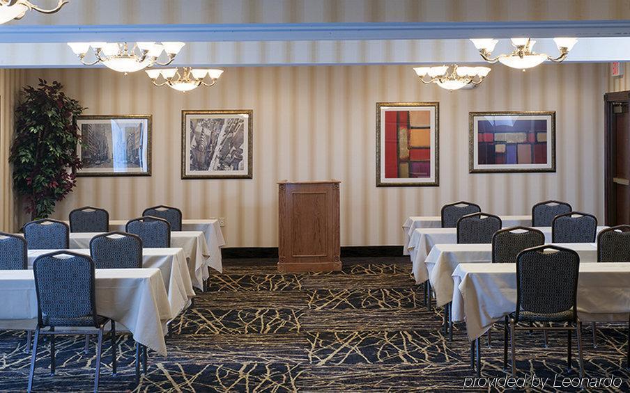 Holiday Inn Express Hotel & Suites Youngstown North-Warren/Niles By Ihg Business photo